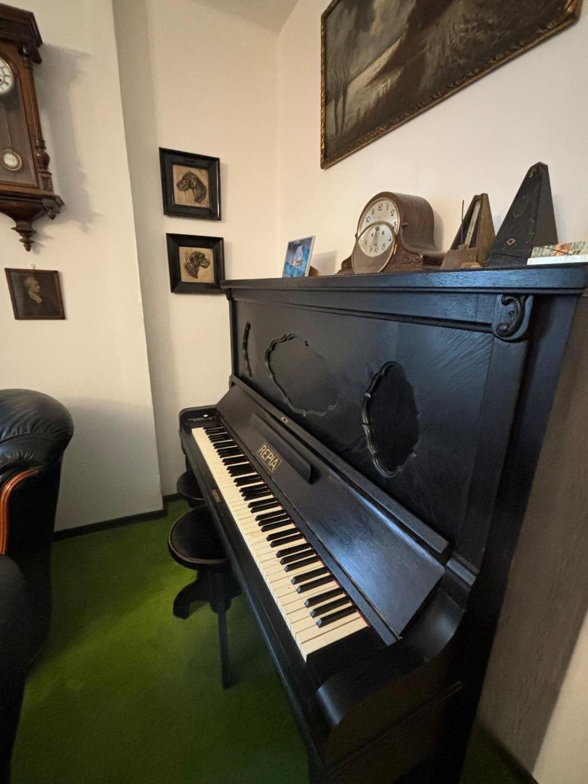 Apartment Antique Charm 2 Bedroom *
